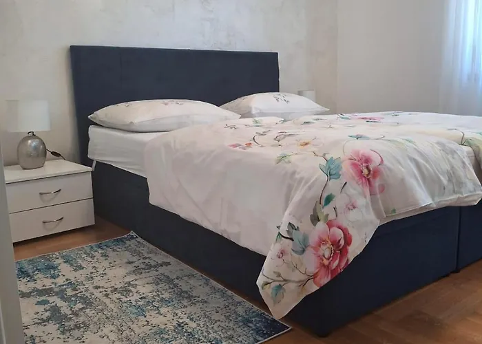 아파트 Leona 우마그